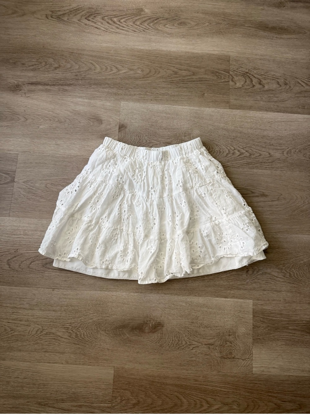 SHEIN White Eyelet Tiered Skater Skirt